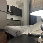 Milanoflats - New Beautiful Fully Equipped Studio Apartment With A View Of Piazza San Camillo - 5 Minutes From Central Station, M2, M3, Airport Shuttle