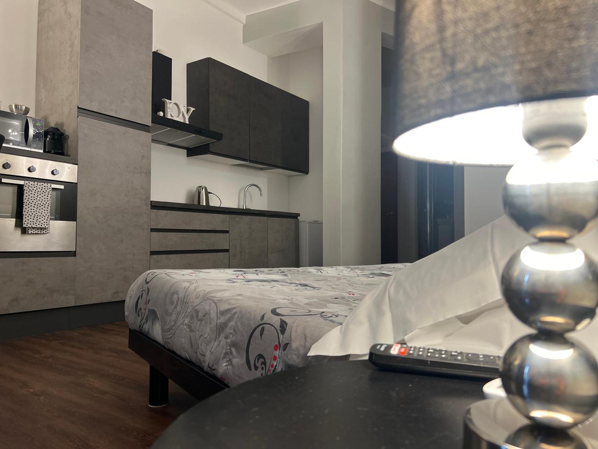 Milanoflats - New Beautiful Fully Equipped With A View Of Piazza San Camillo - 5 Minutes From Station, M2, M3, Airport Shuttle Appartement Milan