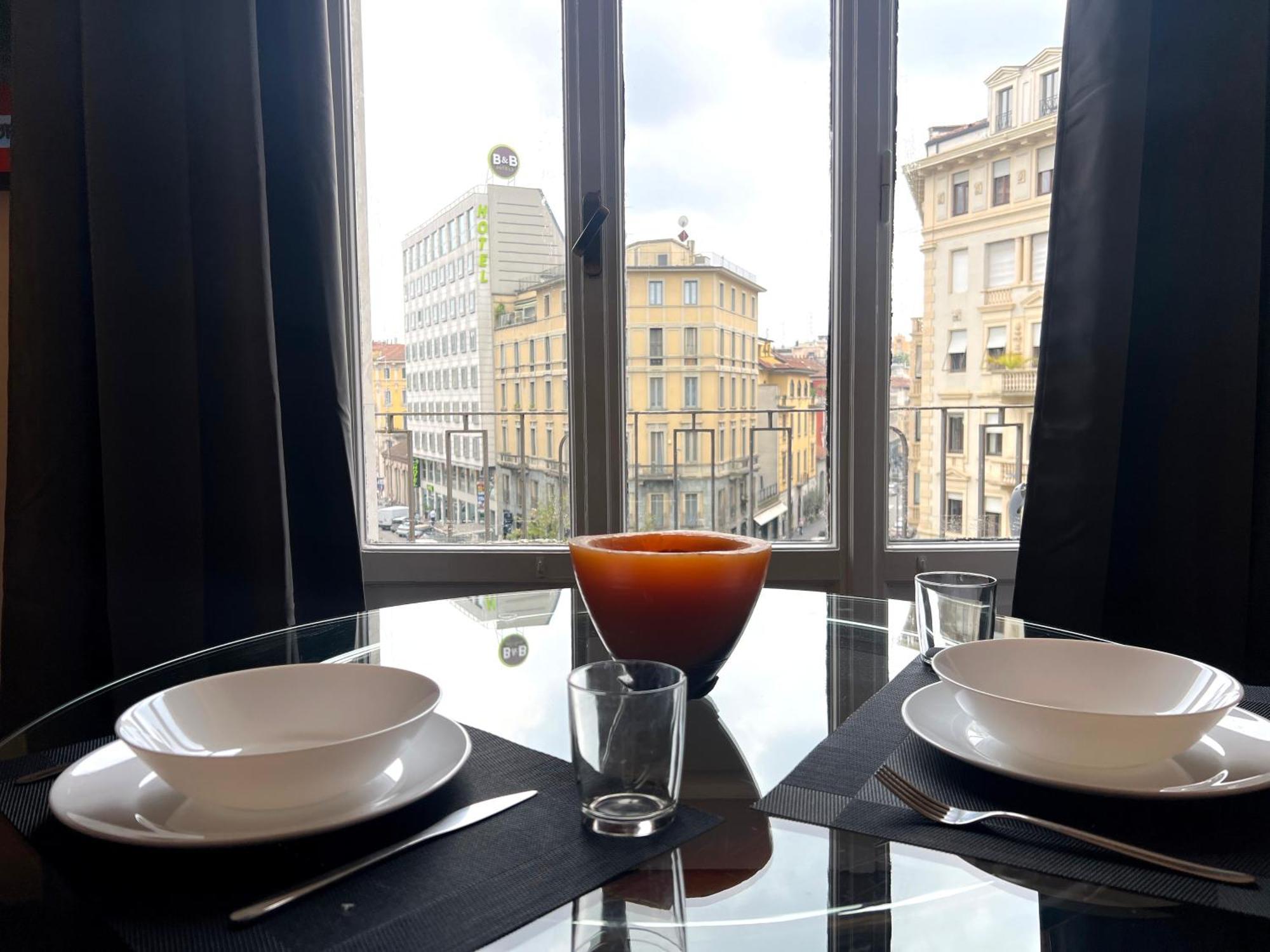 Appartement Milanoflats - New Beautiful Fully Equipped With A View Of Piazza San Camillo - 5 Minutes From Station, M2, M3, Airport Shuttle *