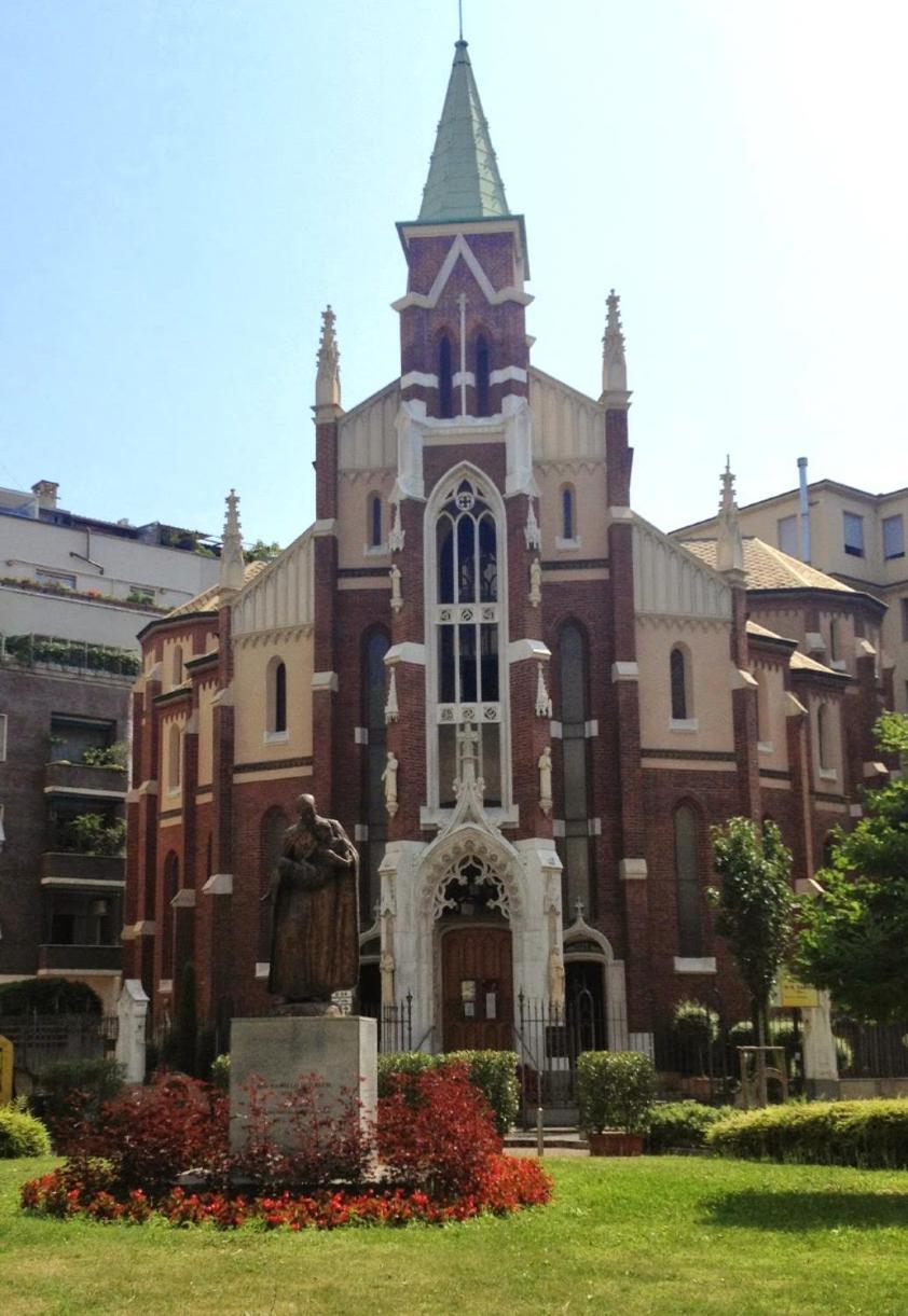Milanoflats - New Beautiful Fully Equipped With A View Of Piazza San Camillo - 5 Minutes From Station, M2, M3, Airport Shuttle Apartment Milan