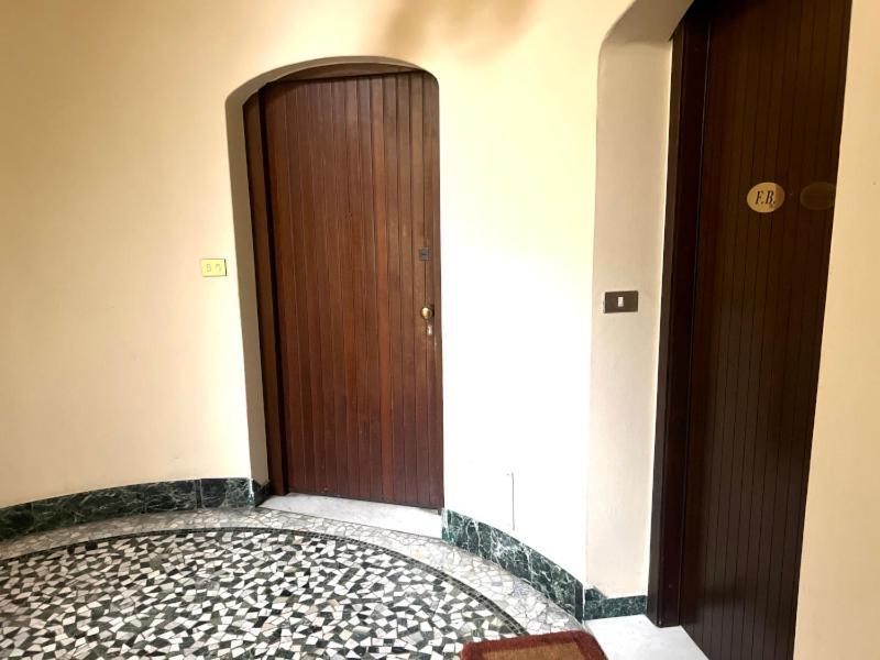 Apartment Milanoflats - New Beautiful Fully Equipped With A View Of Piazza San Camillo - 5 Minutes From Station, M2, M3, Airport Shuttle Milan